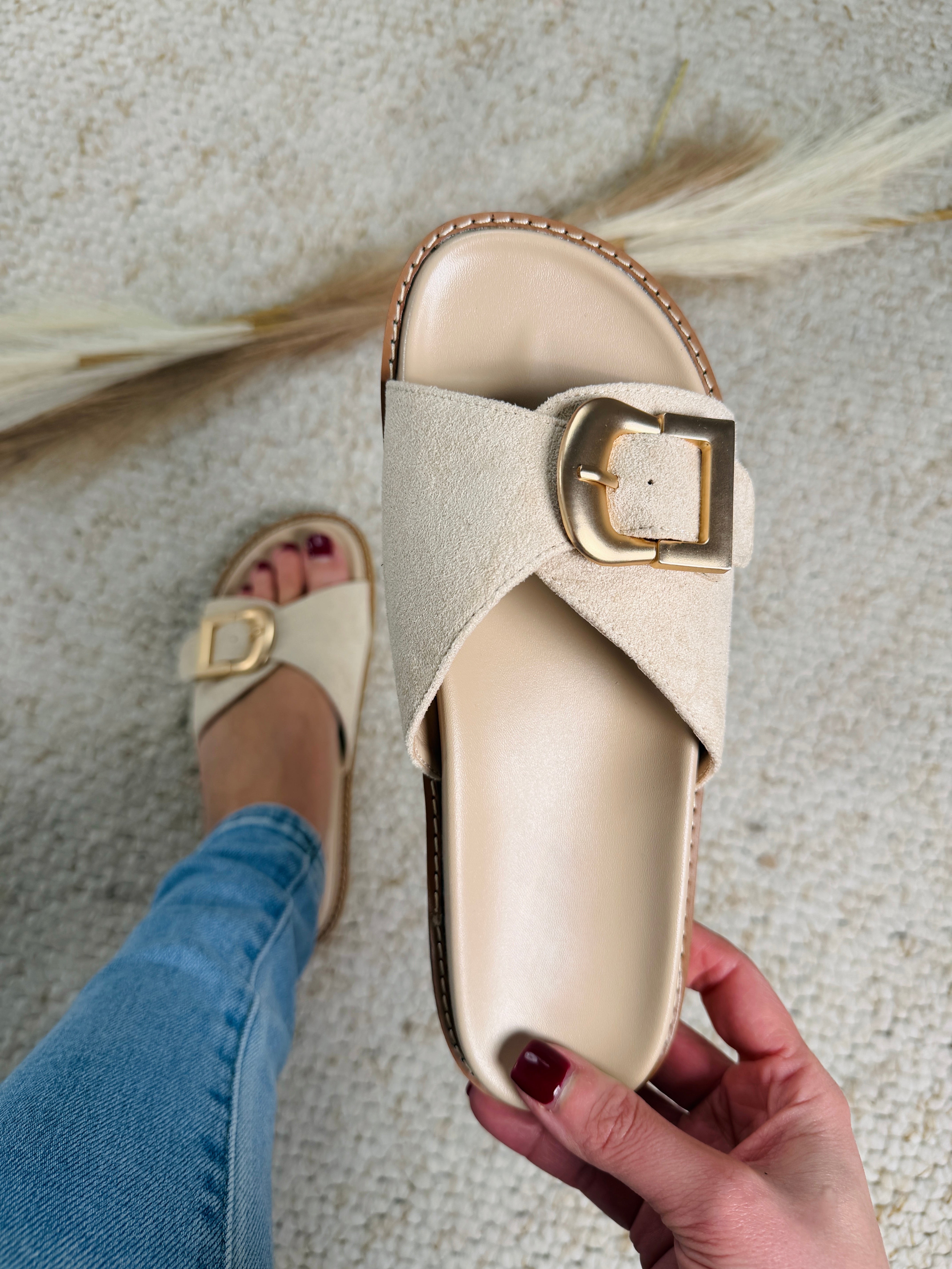 Carine Beige Slides