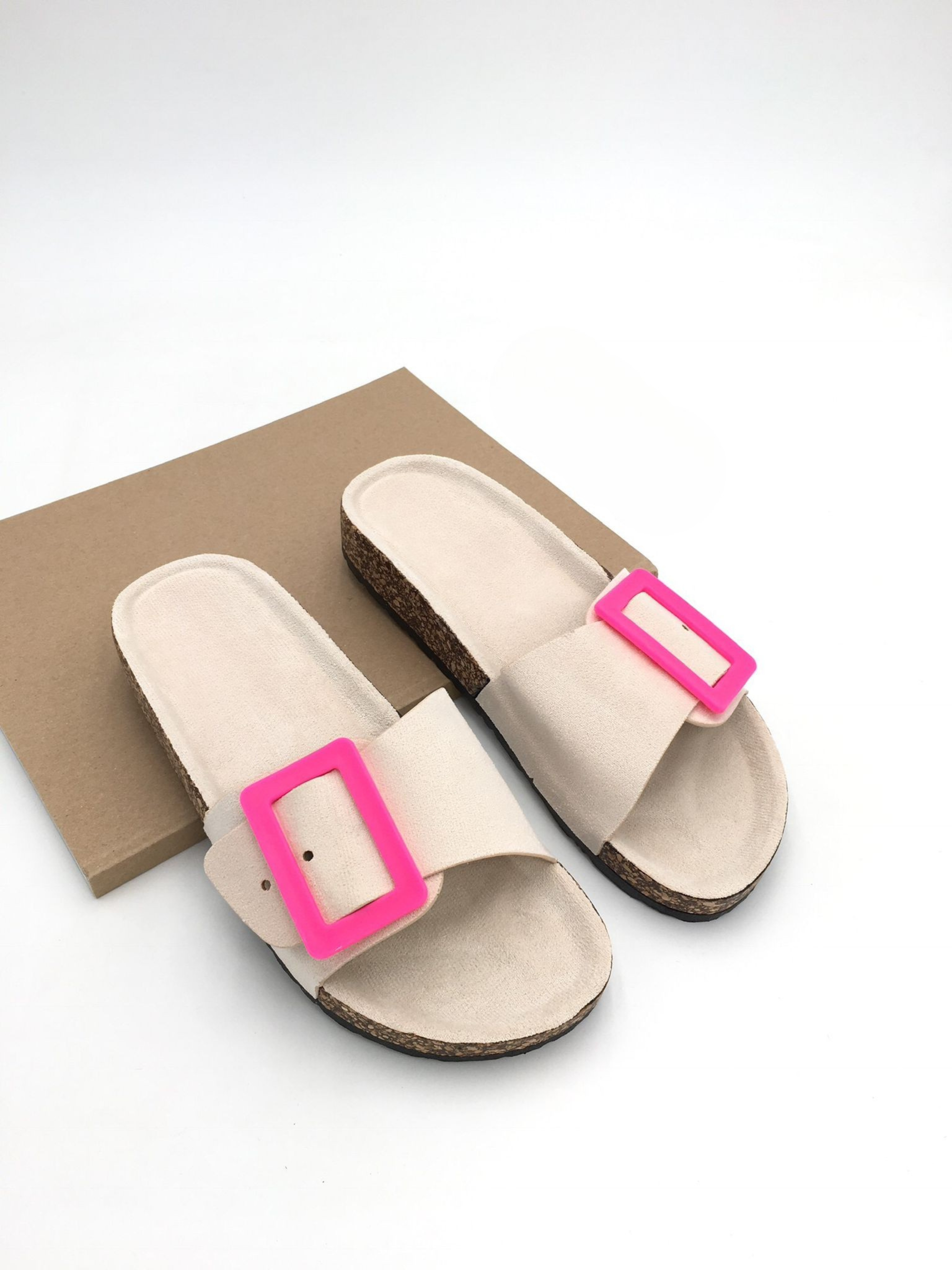Clasp Beige/Pink Slides